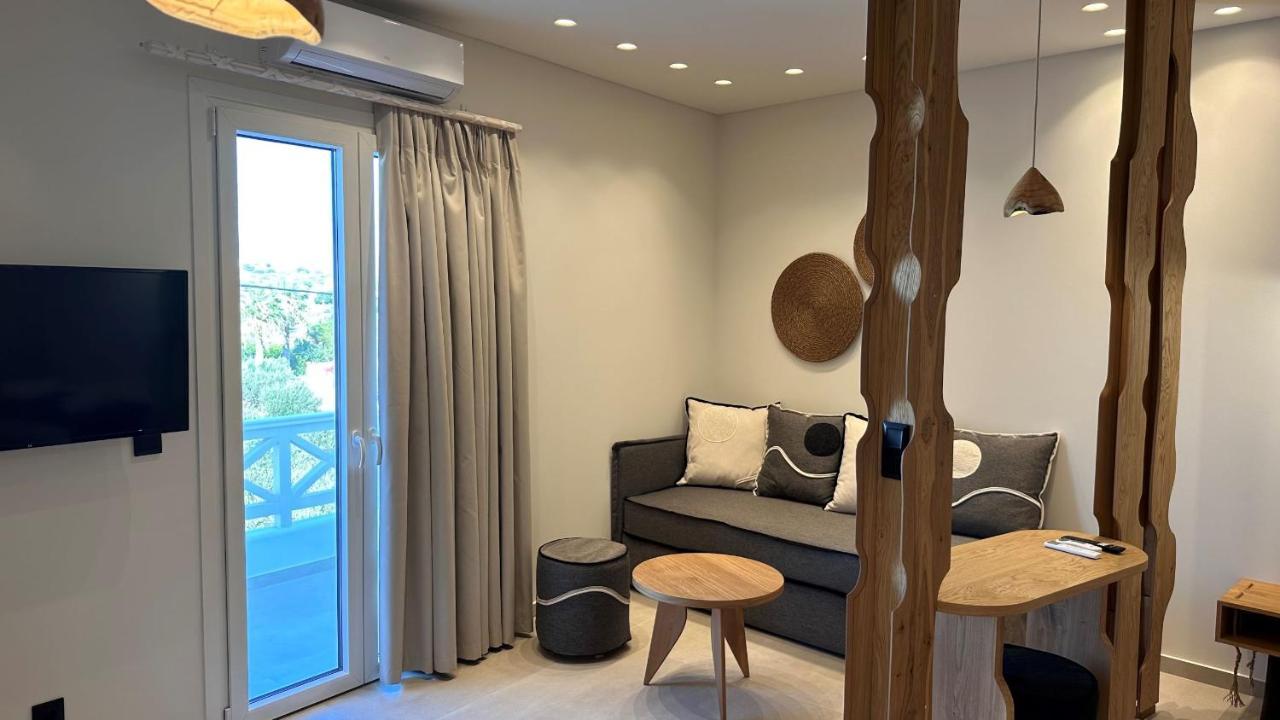 Aristotle Suites Adamantas Exterior photo