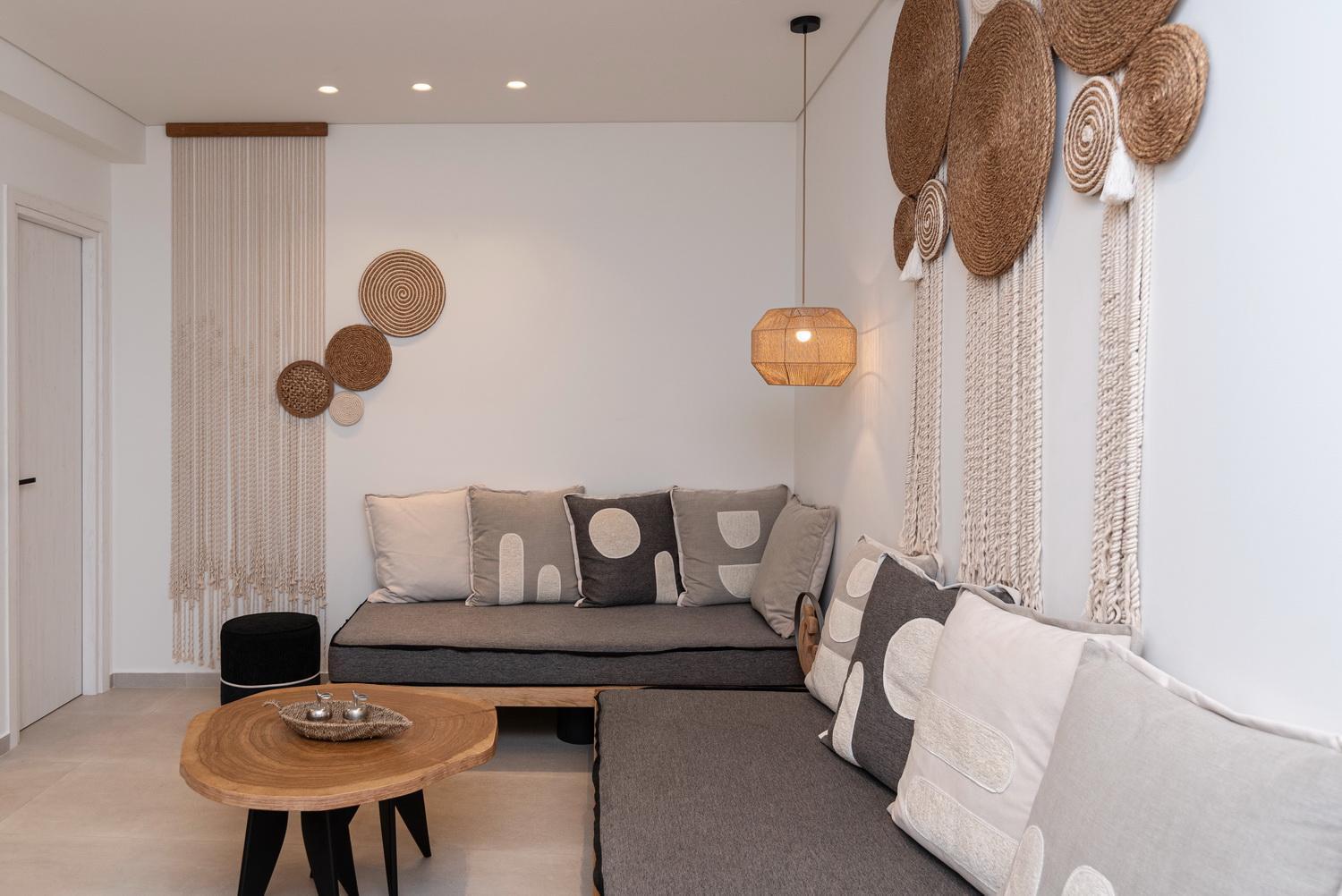 Aristotle Suites Adamantas Exterior photo